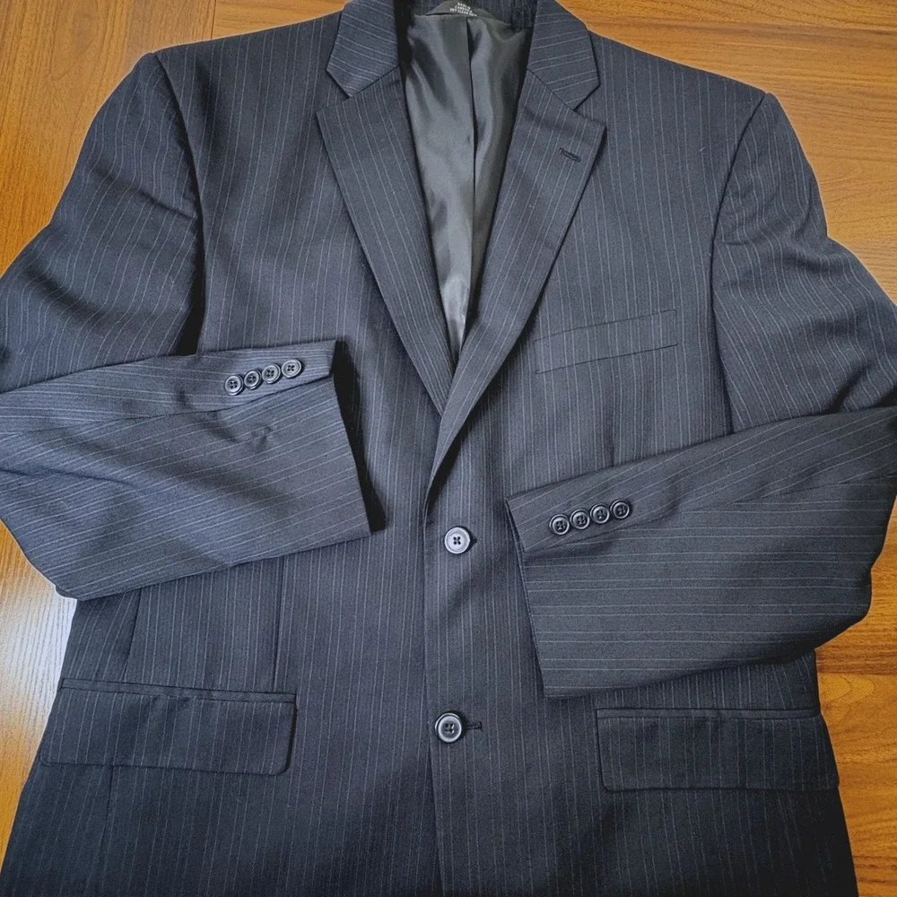 Haggar Suit Up System Jacket 42R Navy Blue Pinstripe Two Button Corpcore Blazer